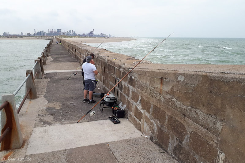 Pêcheurs sur la jetée de St-Pol à Dunkerque, 2018