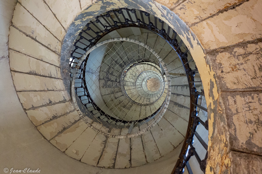 Escalier de 271 marches au phare de Calais, 2022