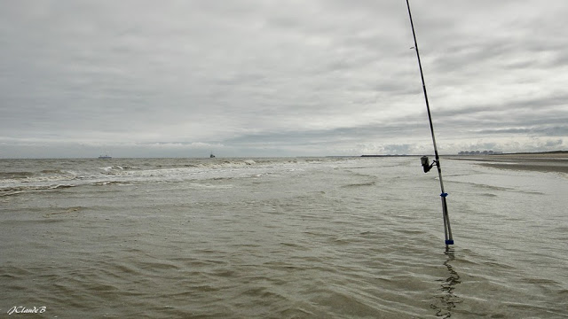 Surfcasting sur la plage des Dunes