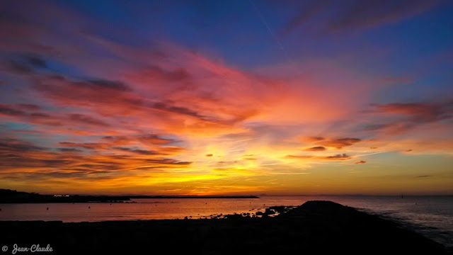 Lever du soleil aux Saintes-Maries-de-la-Mer