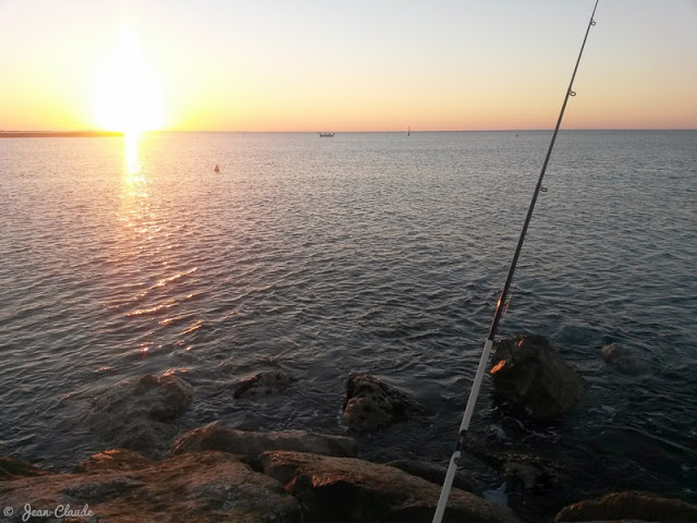 Pêche en bord de mer aux Saintes-Maries-de-la-Mer