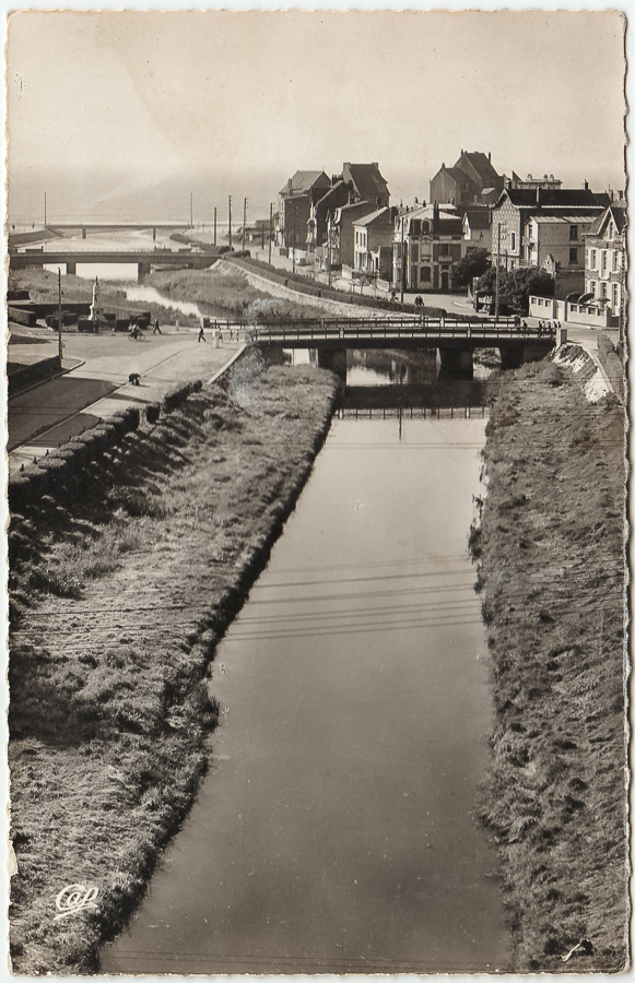 214 - Wimereux - Le Wimereux et la Ville vue du Viaduc. (5 Cie des Arts Photomécaniques, Paris)