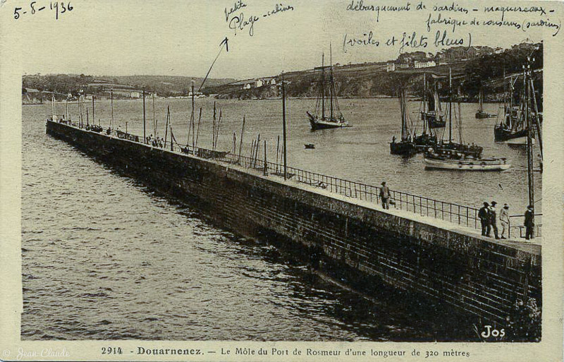 2914 - Douarnenez - le Môle du port de Rosmeur d’une longueur de 320 mètres (Jos)
