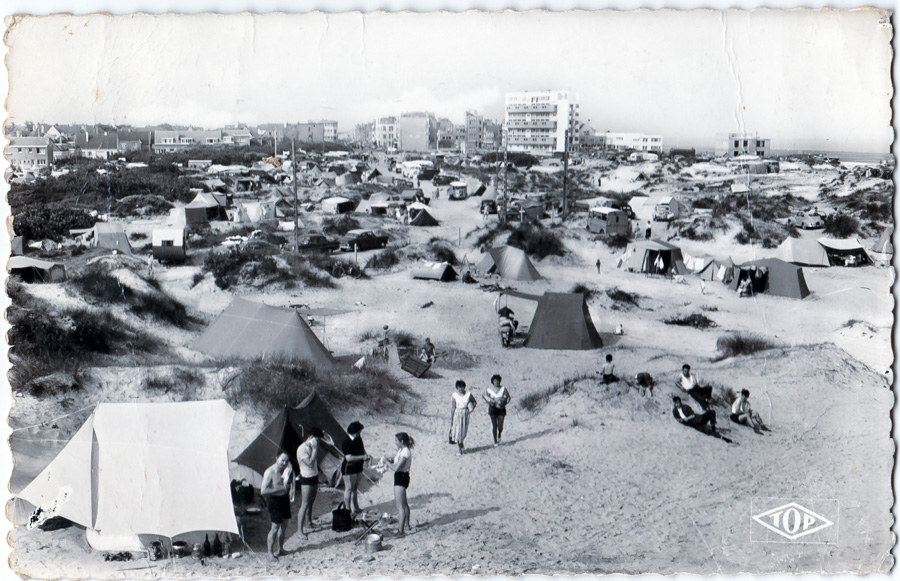 516 – BRAY-DUNES PLAGE (Nord) – Les Campings – TOP, cachet de la poste 1964.