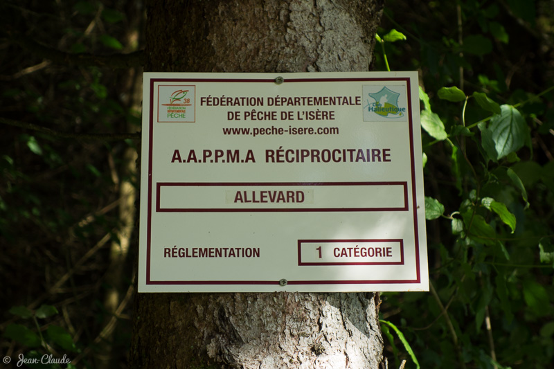 Affiche d'information sur la pêche au Lac du Flumet, 2016