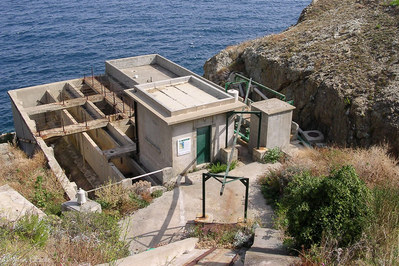 La centrale d'épuration et le poste de refoulement. - Cerbère - Banyuls-sur-Mer 2004