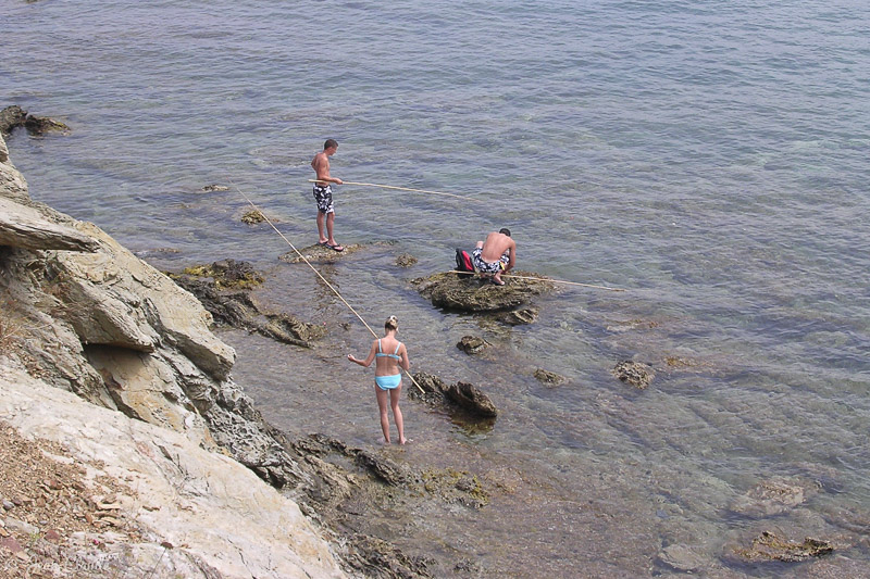 Pêcheurs sur la pointe des Elmes, 2009