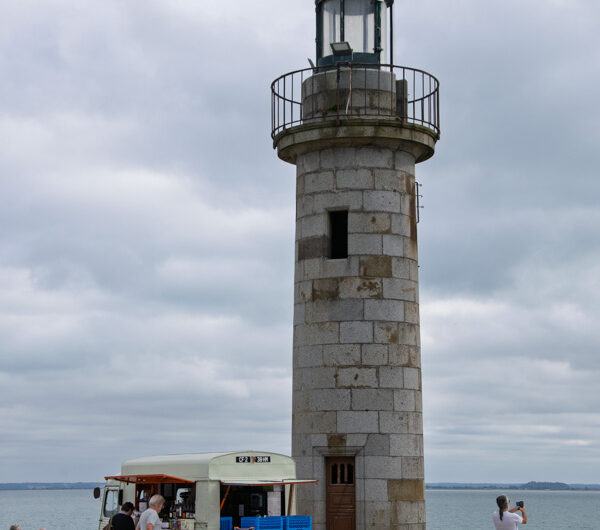 Les phares et feux maritimes d’Ille-et-Vilaine : gardiens de la côte bretonne