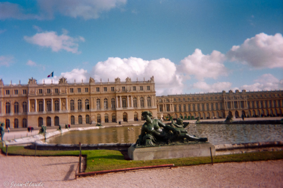 Château de Versailles. - Appareil jetable 2002