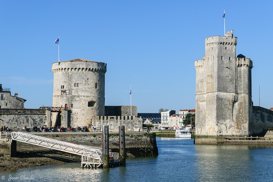 La tour de la Chaîne et la la tour Saint-Nicolas à la Rochelle