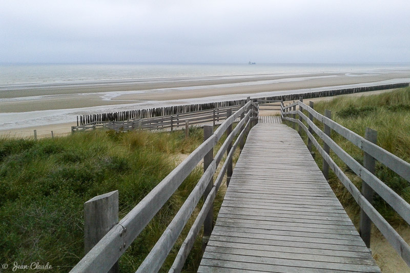 L'accès à la plage des Escardines, Oye-Plage, 2014