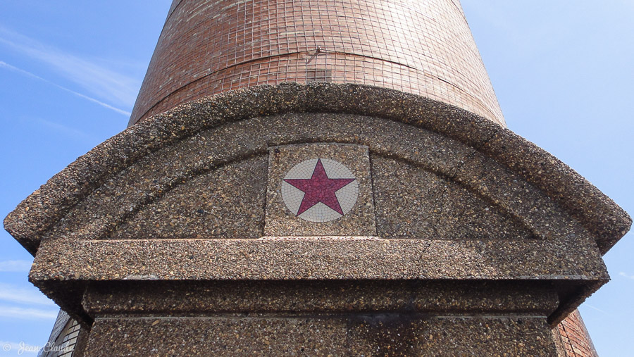 Etoile des vents au phare de St-Pol, Dunkerque (Emblème du Service des phares et balises)
