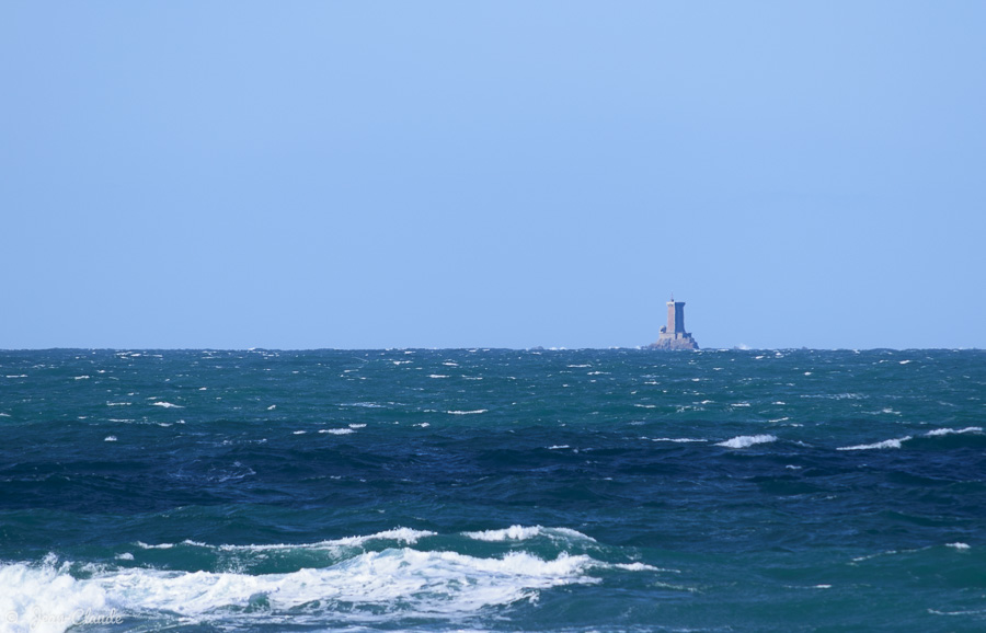 Phare des Triagoz vu de la pointe de Toul Ar Staon