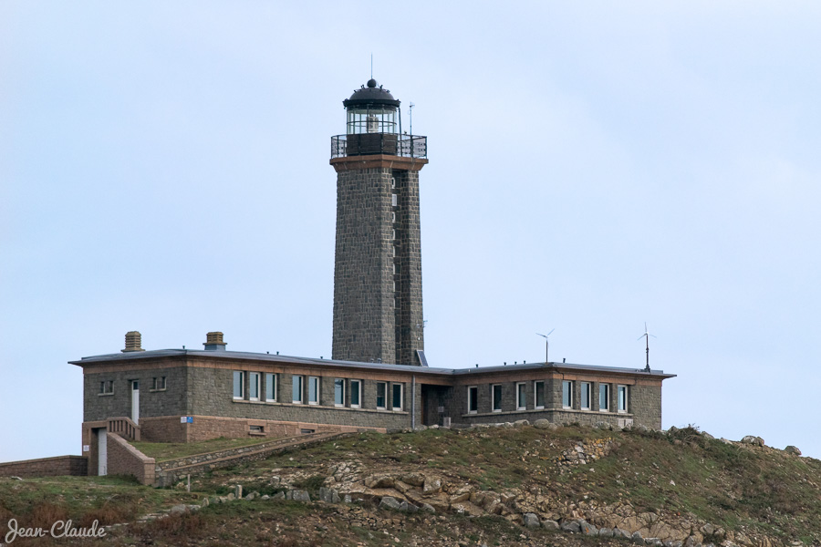 Phare de L'île aux moines sous un autre angle, Perros-Guirec (Côte d'Armor)