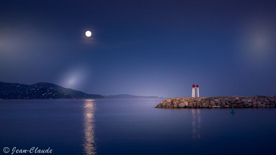 Pleine lune à la Favière.- Bormes-les-Mimosas 2021 Sony DSC-RX100 - Lens: 28-100mm F1.8-4.9