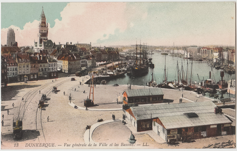 13 DUNKERQUE. - Vue générale de la Ville et les Bassins. - LL