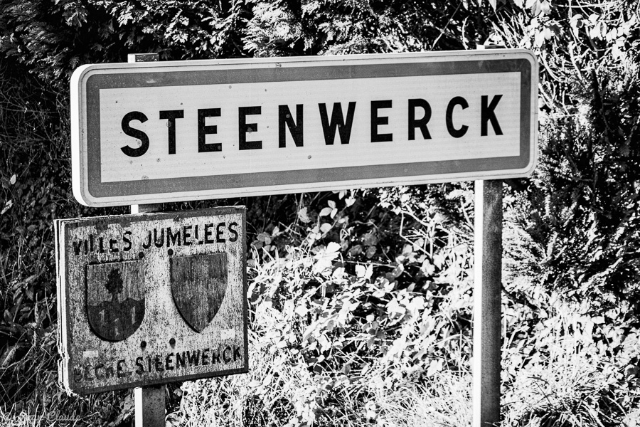 Panneau de l’entrée de la ville de Steenwerck, 2014