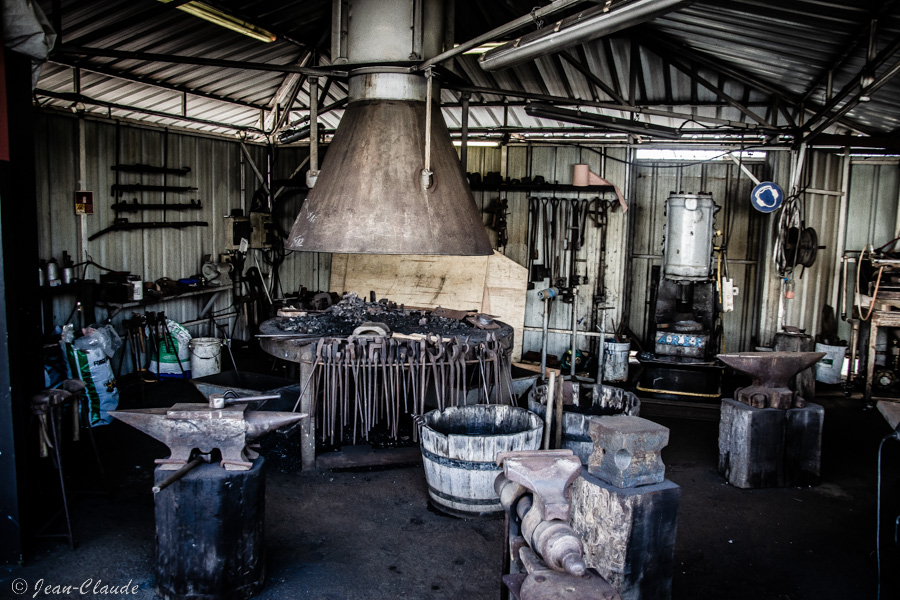 La forge -atelier l'Hermione, 2014 (Effet Dragan)