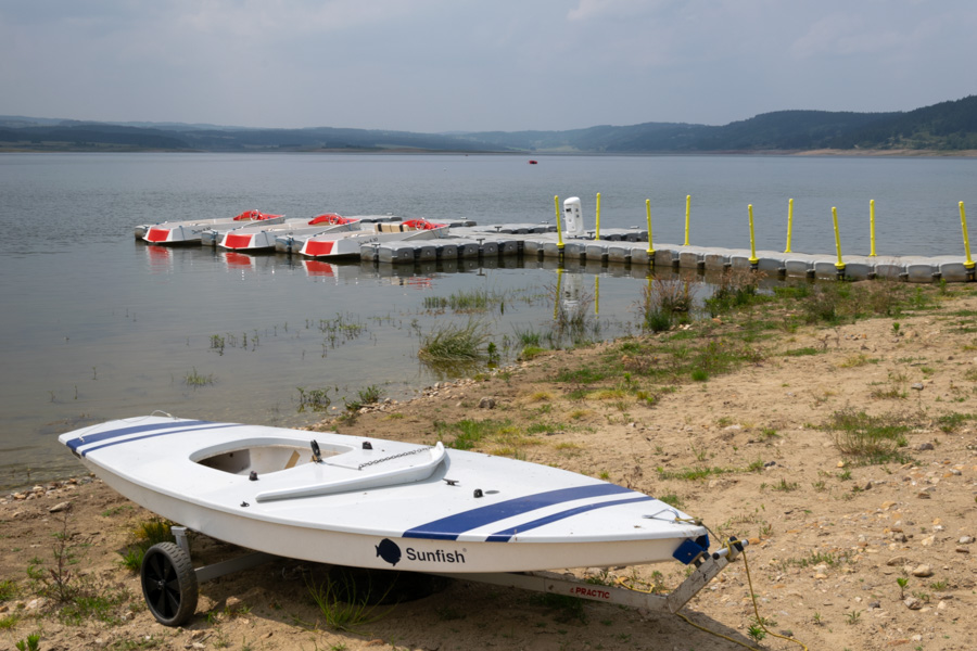 Le lac de Naussac proche de Langogne.