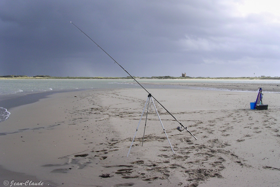 Surfcasting sur la plage du Clipon (plage du pendu)