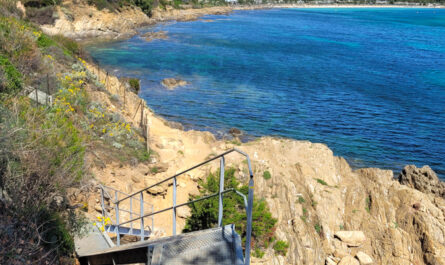 Sentier du littoral à Bormes-les-Mimosas